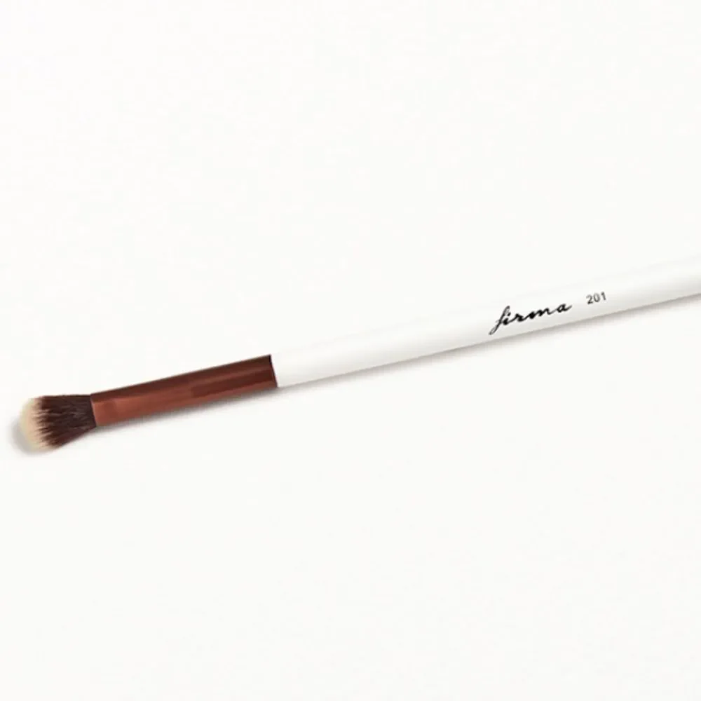 NWT FIRMA BEAUTY 201 Flat Oval Blending Brush